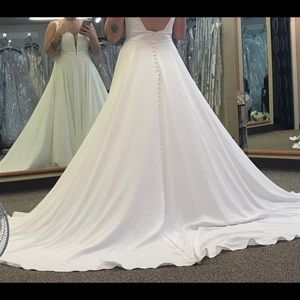 Wedding dress size 12. Paid 1300